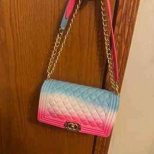 Chic Gradient Pink and Blue Quilted Shoulder Bag